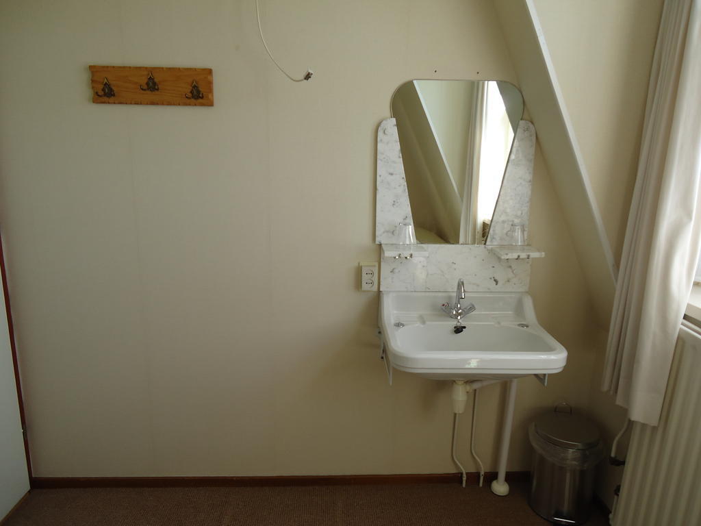 Hotel "De Steenen Man" Zurich Room photo